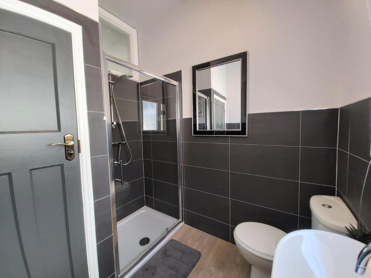 Apartament Beautifully Renovated 2 Bed Flat - Close To Beach Southend-on-Sea Zewnętrze zdjęcie