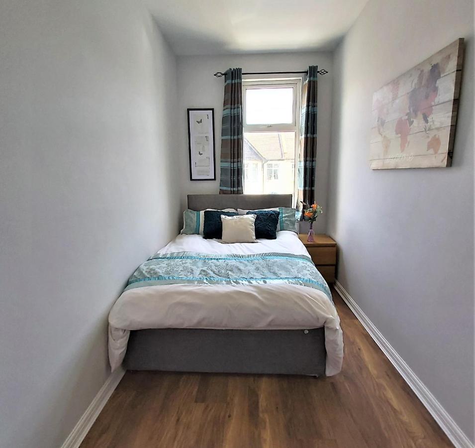 Apartament Beautifully Renovated 2 Bed Flat - Close To Beach Southend-on-Sea Zewnętrze zdjęcie